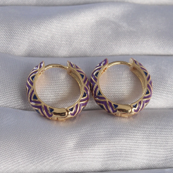 Mey İthalat® Pirinç Gold Renk Mor Etnik Desenli Halka Küpe