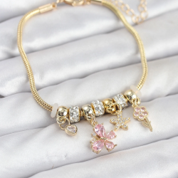 Mey İthalat® Pirinç Gold Renk Pembe Kelebek Charmlı Kadın Bileklik