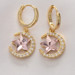 Mey İthalat® Pirinç Gold Renk Pembe Zirkon Taşlı Yıldız Detay Ay Küpe