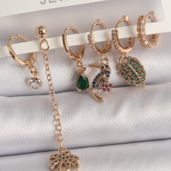 Mey İthalat® Pirinç Gold Renk Sallantı Zirkon Taşlı Ağaç Figür Kadın Küpe Seti