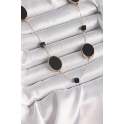 Mey İthalat® Pirinç Gold Renk Siyah Renk Oval Siyah Küp Detay Kadın Kolye
