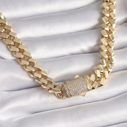 Mey İthalat® Pirinç Gold Renk VIP Exclusive Seri Gurmet Model Kadın Kolye