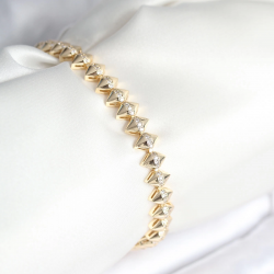 Mey İthalat® Pirinç Gold Renk Zirkon Taşlı Baklava Model Kadın Bileklik