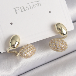 Mey İthalat® Pirinç Gold Renk Zirkon Taşlı Bombeli Model Kadın Küpe