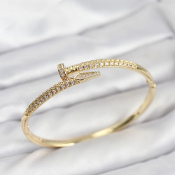 Mey İthalat® Pirinç Gold Renk Zirkon Taşlı Çivi Model Kadın Kelepçe Bileklik