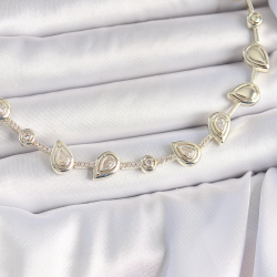 Mey İthalat® Pirinç Gold Renk Zirkon Taşlı Damla Model VIP Seri Exclusive Kadın Kolye