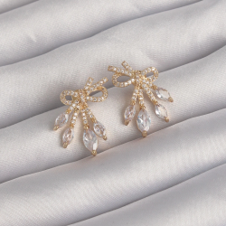 Mey İthalat® Pirinç Gold Renk Zirkon Taşlı Fiyonk Küpe