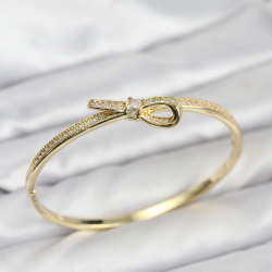 Mey İthalat® Pirinç Gold Renk Zirkon Taşlı Fiyonk Model Kadın Kelepçe Bileklik