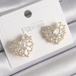 Mey İthalat® Pirinç Gold Renk Zirkon Taşlı Kalp Model Kadın Küpe