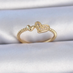 Mey İthalat® Pirinç Gold Renk Zirkon Taşlı Kalp Model Kadın Yüzük