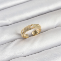 Mey İthalat® Pirinç Gold Renk Zirkon Taşlı Kutup Yıldızı Model Kadın Yüzük