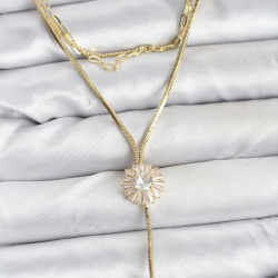 Mey İthalat® Pirinç Gold Renk Zirkon Taşlı Papatya Model Detaylı 3'lü Kombin Y Kadın Kolye