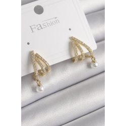 Mey İthalat® Pirinç Gold Renk Zirkon Taşlı Pençe Model İnci Detay Kadın Küpe