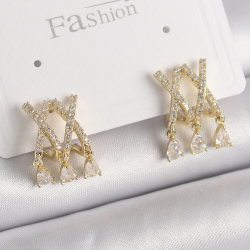 Mey İthalat® Pirinç Gold Renk Zirkon Taşlı X Model Sallantı Detay Kadın Küpe