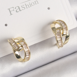 Mey İthalat® Pirinç Gold Renk Zirkon Taşlı Zincir Model Kadın Küpe