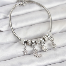 Mey İthalat® Pirinç Gümüş Renk Ay Charm Model Charmlı Kadın Bileklik