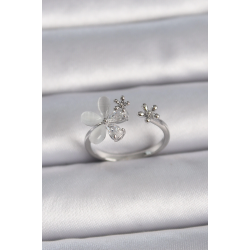 Mey İthalat® Pirinç Gümüş Renk Ayarlanabilir Zirkon Taşlı Beyaz Mineli Yaprak Model Kadın Yüzük