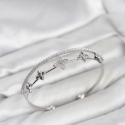 Mey İthalat® Pirinç Gümüş Renk Çiçek Model Kadın Bileklik