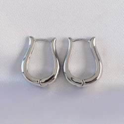 Mey İthalat® Pirinç Gümüş Renk İçi Boş Gül Küpe