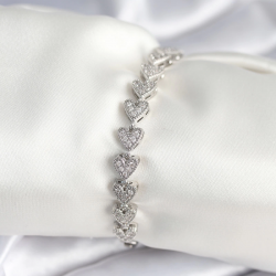 Mey İthalat® Pirinç Gümüş Renk Kalp Model Kadın Bileklik