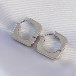 Mey İthalat® Pirinç Gümüş Renk Kare Küpe