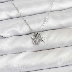 Mey İthalat® Pirinç Gümüş Renk Minimal Charmlı Kadın Kolye