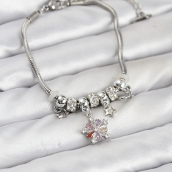 Mey İthalat® Pirinç Gümüş Renk Renkli Yıldız Charmlı Kadın Bileklik