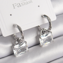 Mey İthalat® Pirinç Gümüş Renk Sallantı Zirkon Taşlı Çanta Model Kadın Küpe