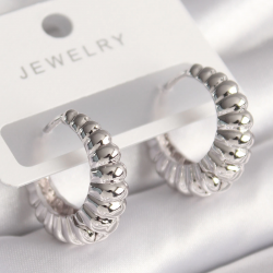 Mey İthalat® Pirinç Gümüş Renk Sarmal Halka Model Kadın Küpe