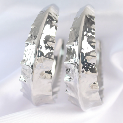 Mey İthalat® Pirinç Gümüş Renk Yaprak Desenli Halka Küpe