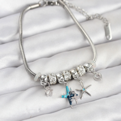 Mey İthalat® Pirinç Gümüş Renk Yıldız Model Charmlı Kadın Bileklik