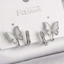 Mey İthalat® Pirinç Gümüş Renk Zirkon Taş Detaylı Beyaz Sedefli Kelebek Model Kadın Küpe