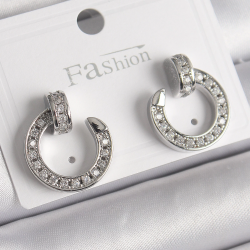 Mey İthalat® Pirinç Gümüş Renk Zirkon Taşlı Çivi Halka Model Kadın Küpe