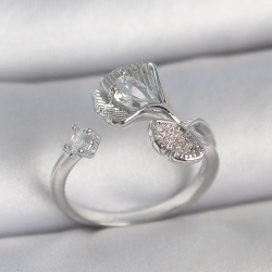 Mey İthalat® Pirinç Gümüş Renk Zirkon Taşlı Deniz Kabuğu Model Ayarlanabilir Kadın Yüzük