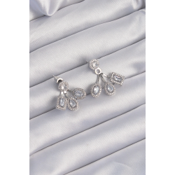 Mey İthalat® Pirinç Gümüş Renk Zirkon Taşlı Geometrik Model Küpe