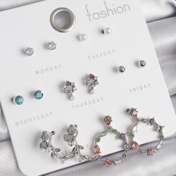 Mey İthalat® Pirinç Gümüş Renk Zirkon Taşlı Gül Figür Halka Model 7 Çift Kadın Küpe Seti