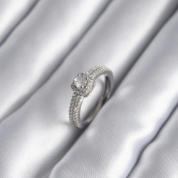 Mey İthalat® Pirinç Gümüş Renk Zirkon Taşlı Kadın Yüzük