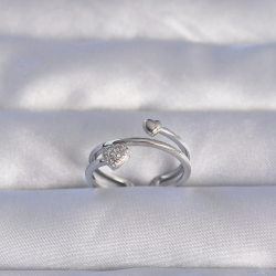 Mey İthalat® Pirinç Gümüş Renk Zirkon Taşlı Kalpli Model Ayarlanabilir Yüzük