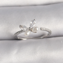 Mey İthalat® Pirinç Gümüş Renk Zirkon Taşlı Kelebek Model İnci Detaylı Ayarlanabilir Yüzük