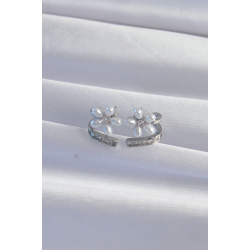 Mey İthalat® Pirinç Gümüş Renk Zirkon Taşlı Kıvrımlı İnci Çiçek Küpe