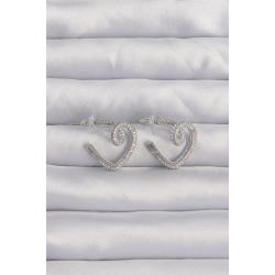 Mey İthalat® Pirinç Gümüş Renk Zirkon Taşlı Kıvrımlı Yarım Kalp Küpe