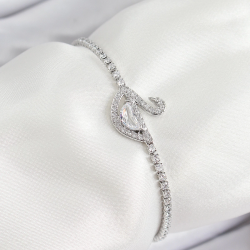 Mey İthalat® Pirinç Gümüş Renk Zirkon Taşlı Kuğu Model Kadın Bileklik