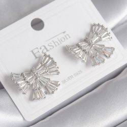 Mey İthalat® Pirinç Gümüş Renk Zirkon Taşlı Kurdele Model Kadın Küp