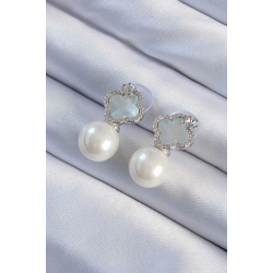 Mey İthalat® Pirinç Gümüş Renk Zirkon Taşlı Minimal Çiçek Tasarımlı Kadın Küpe