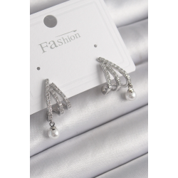 Mey İthalat® Pirinç Gümüş Renk Zirkon Taşlı Pençe Model İnci Detay Kadın Küpe