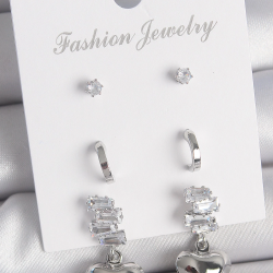 Mey İthalat® Pirinç Gümüş Renk Zirkon Taşlı Sallantılı Kalp Model Yarım Halka Detay 3 Çfit Kadın Küpe Seti