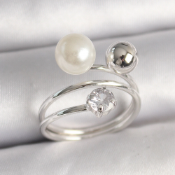 Mey İthalat® Pirinç Gümüş Renk Zirkon Taşlı Toplu İnci Model Kadın Yüzük