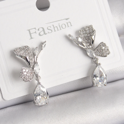 Mey İthalat® Pirinç Gümüş Renk Zirkon Taşlı Turna Kuşu Model Sallantı Detay Kadın Küpe