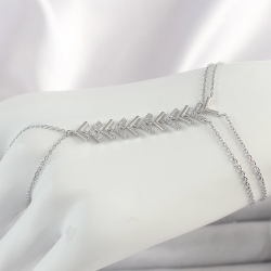 Mey İthalat® Pirinç Gümüş Renk Zirkon Taşlı V Model Kadın Şahmeran