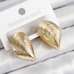 Mey İthalat® Pirinç İstiridye Model Gold Renk Kadın Küpe